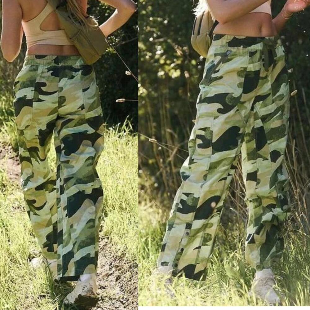 NEW Free People FP Movement Stadium Printed Pants Green Camo Size Small Utility